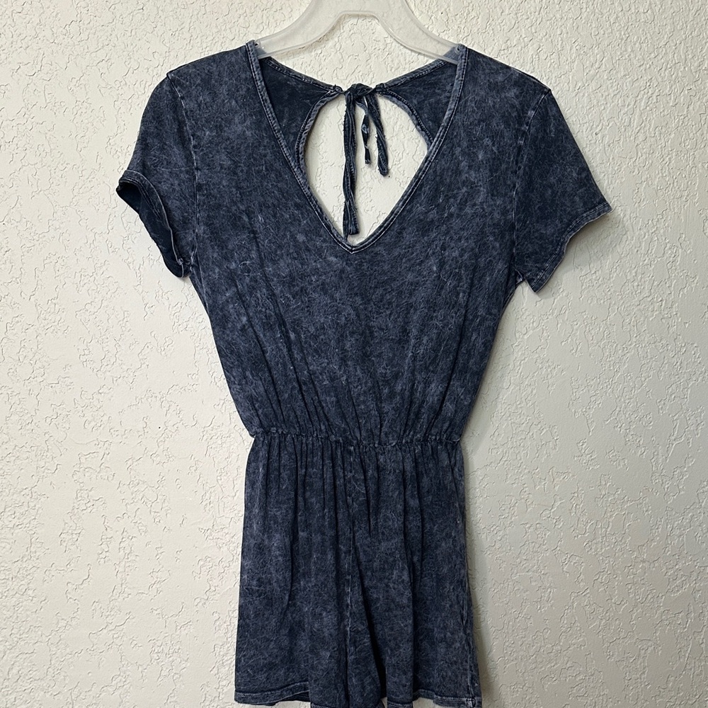 Lulu's Navy Blue Knit Romper with Keyhole Back S